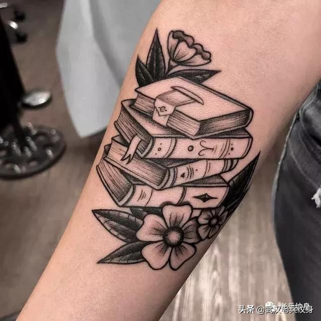 纹身素材——书纹身图案