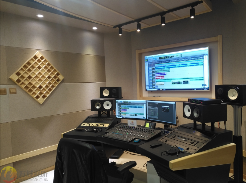 万城视听-录音棚体验中心正式开放