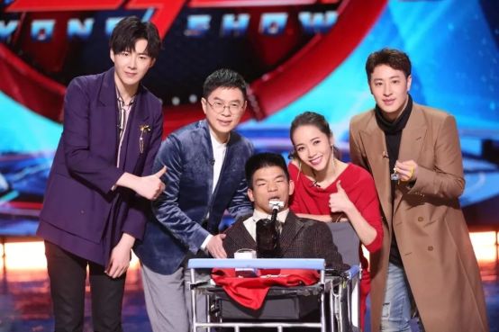 2000万抖音点赞人民日报央视发声渭梅女们你们值得