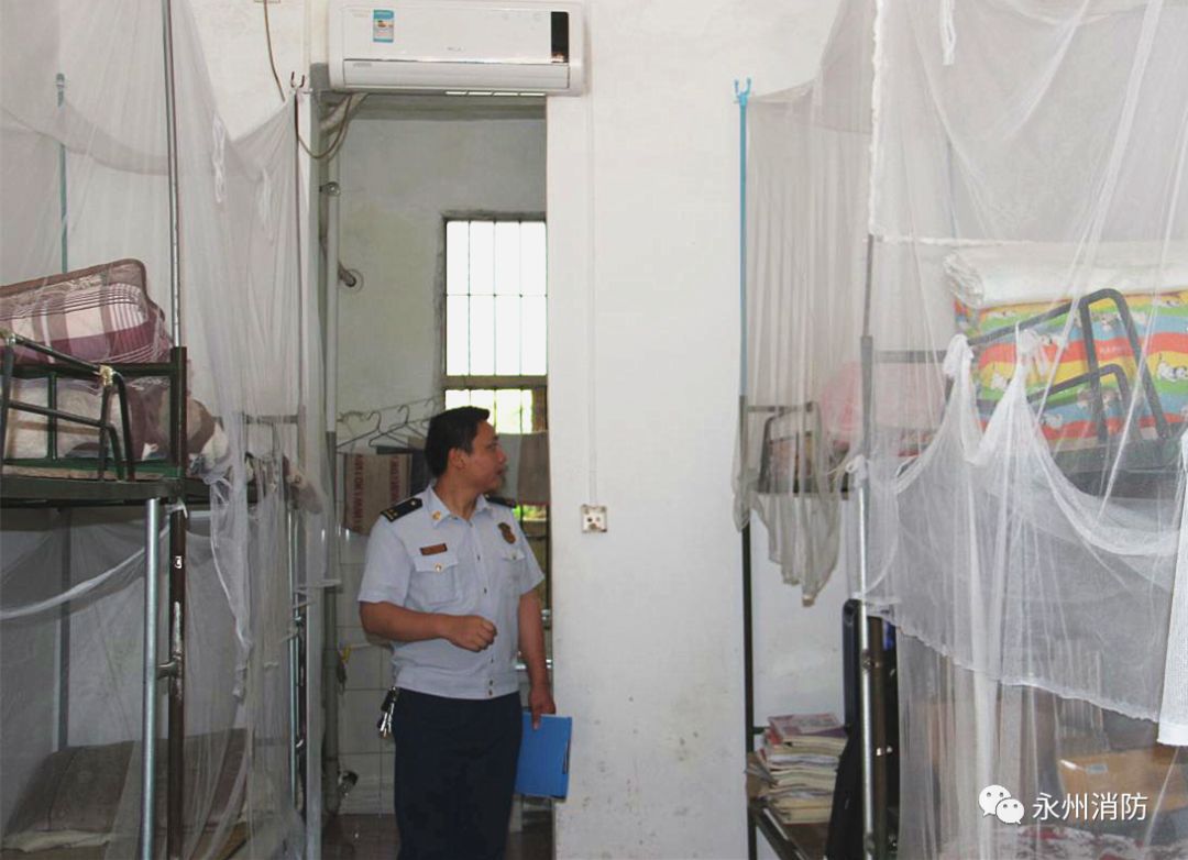 消防安全稳定,6月4日,祁阳消防大队联合辖区派出所对高考考点祁阳一中