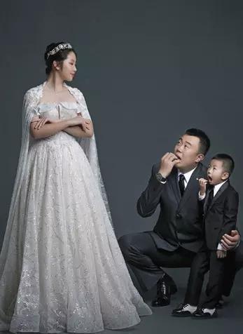 為不奪冠不結婚誓言拖到兒子5歲結婚難怪父親潘長江緊張