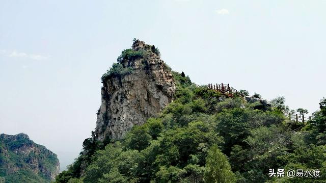 夏日易县云蒙山奇峰绝壁溪水飞瀑