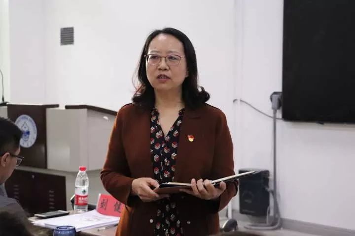 是:东北师范大学化学学院课程与教学论专业,博士生导师王秀红教授