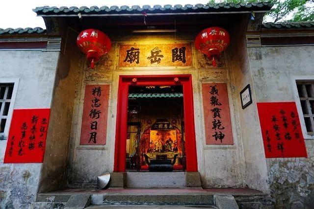 古镇中还有关岳庙,吉衍堂,明经堂,仙瑞堂,冬官第,太史第,朝议大夫第