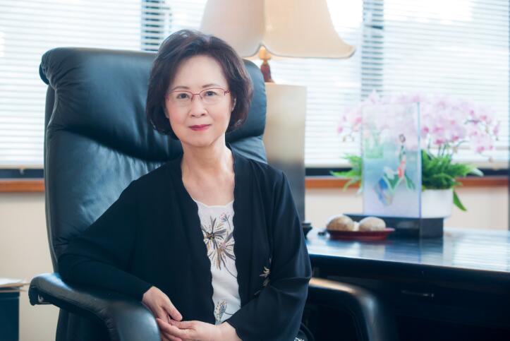 琼瑶小说的风靡在于她把握了年轻女性对于爱情的向往