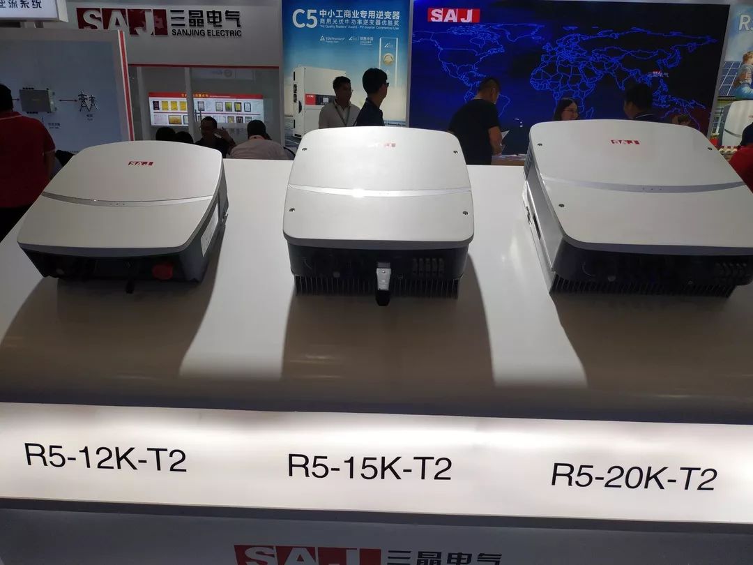 三晶电气展示了三相10kw储能离并网系统,逆变器产品有:r5-12k-t2r5