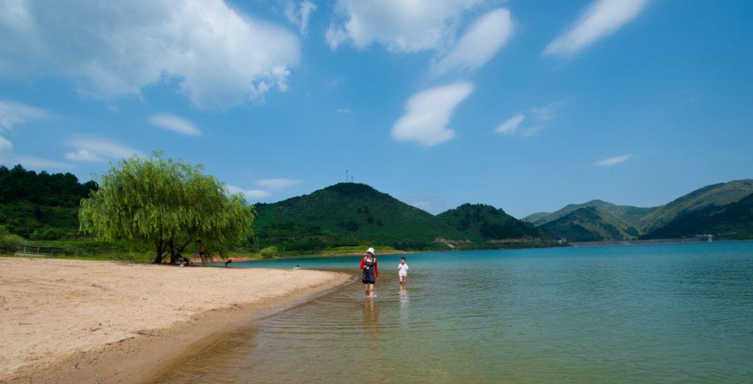 通山縣富水湖只是咸寧綠色的冰山一角.