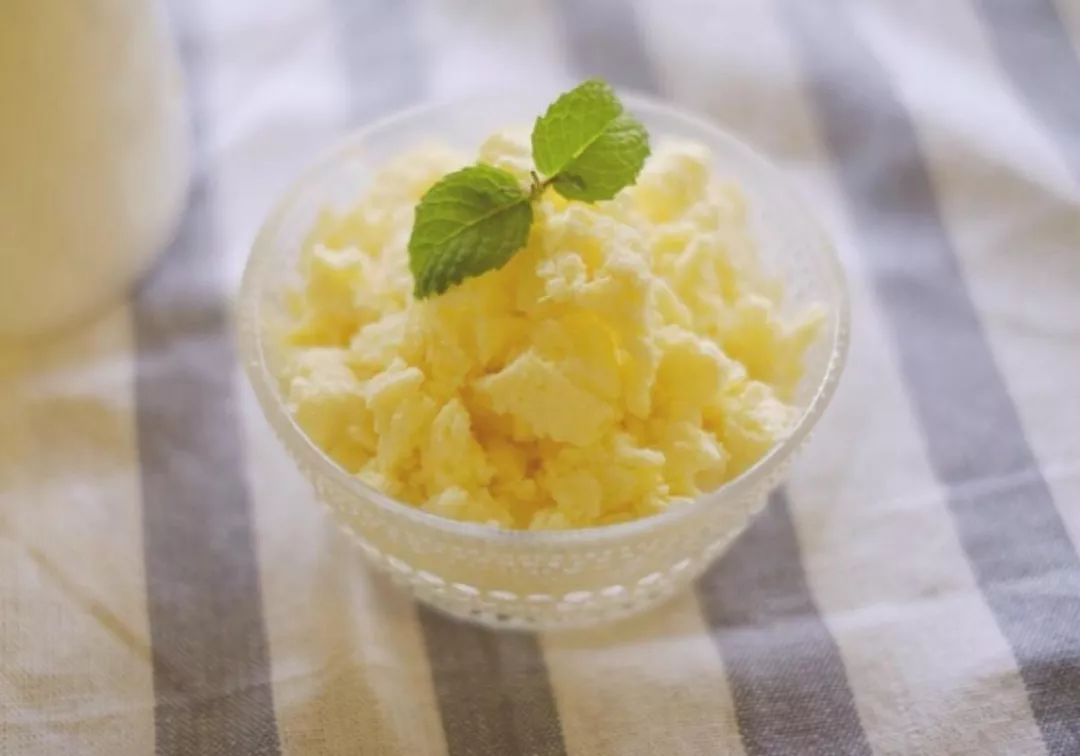 正清分享榴莲牛奶一起吃会中毒