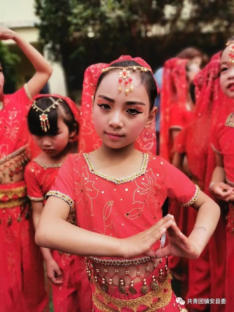 中心小学"童心向党 阳光下成长"庆祝六一国际儿童节文艺汇演拉开帷幕!
