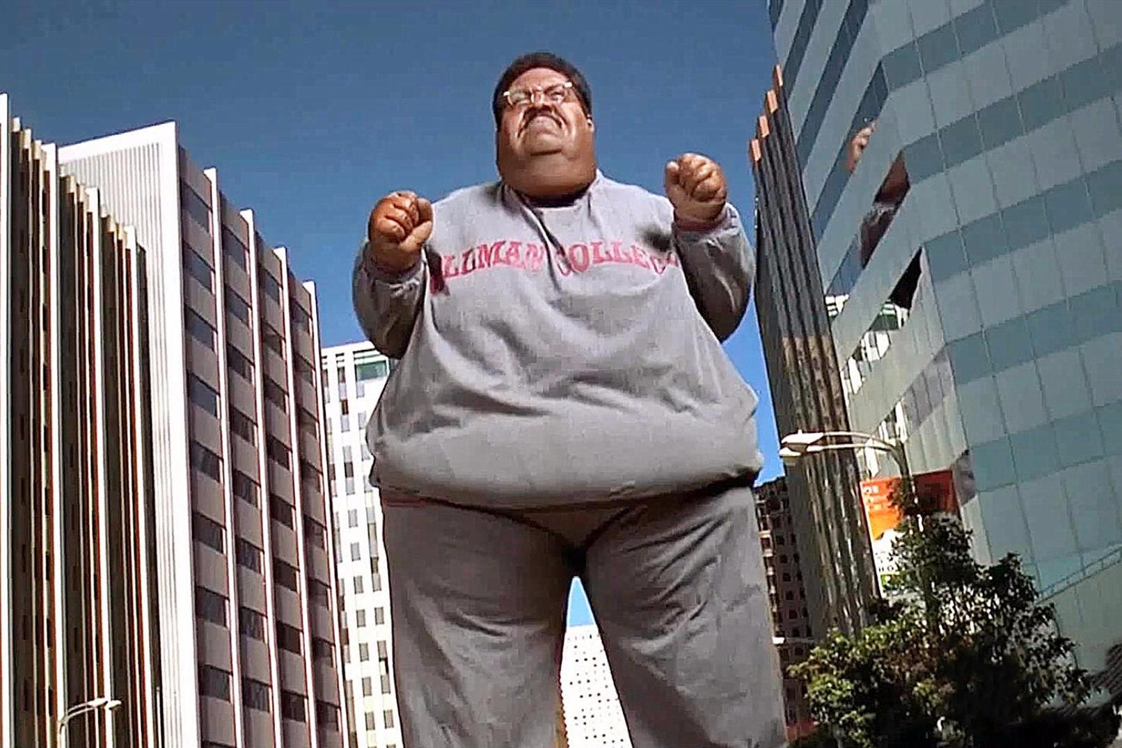 200斤胖小伙为了追女神喝下新型减肥药水差点闯下大祸