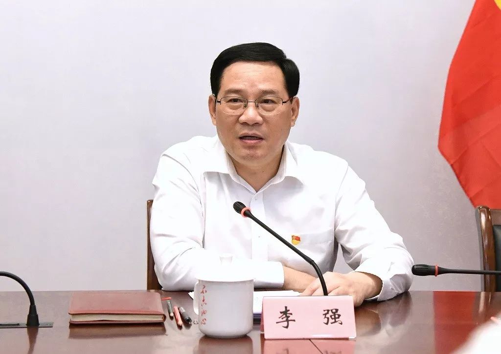 伴公汀中共一大会址里上海市委常委集体检视理想信念交流学习体会