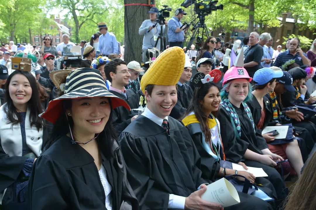 毕业季耶鲁大学第318届毕业典礼从此你的人生被赋予权利也饱含责任