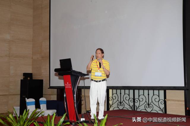 曾凡钦教授演讲香港何家强教授演讲台湾黄文贤教授演讲上海王宏伟教授