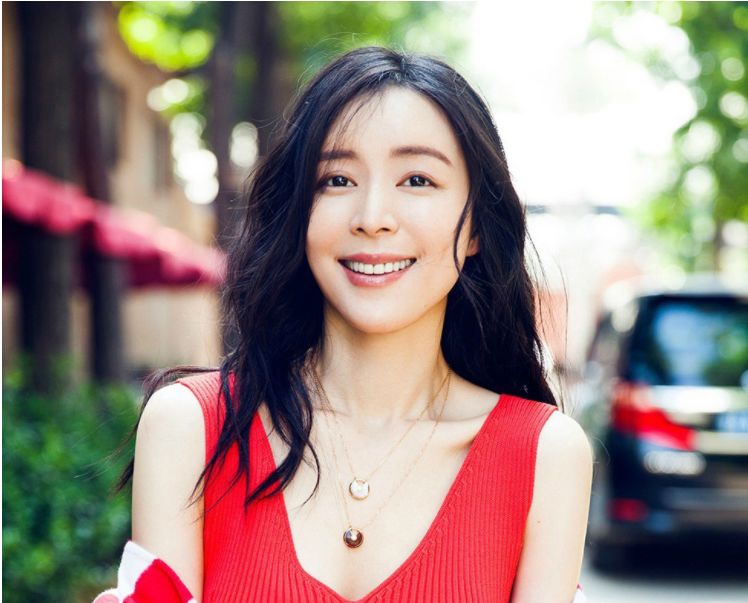 一条项链戴腻了看明星项链的叠戴大法学起来让你魅力十足