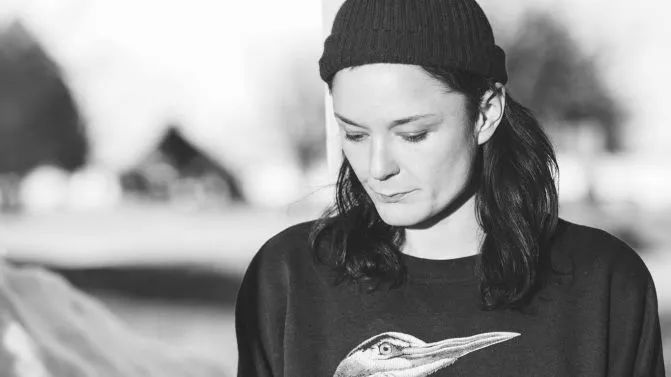 hayley williams"nate写了这首歌,歌词和旋律.