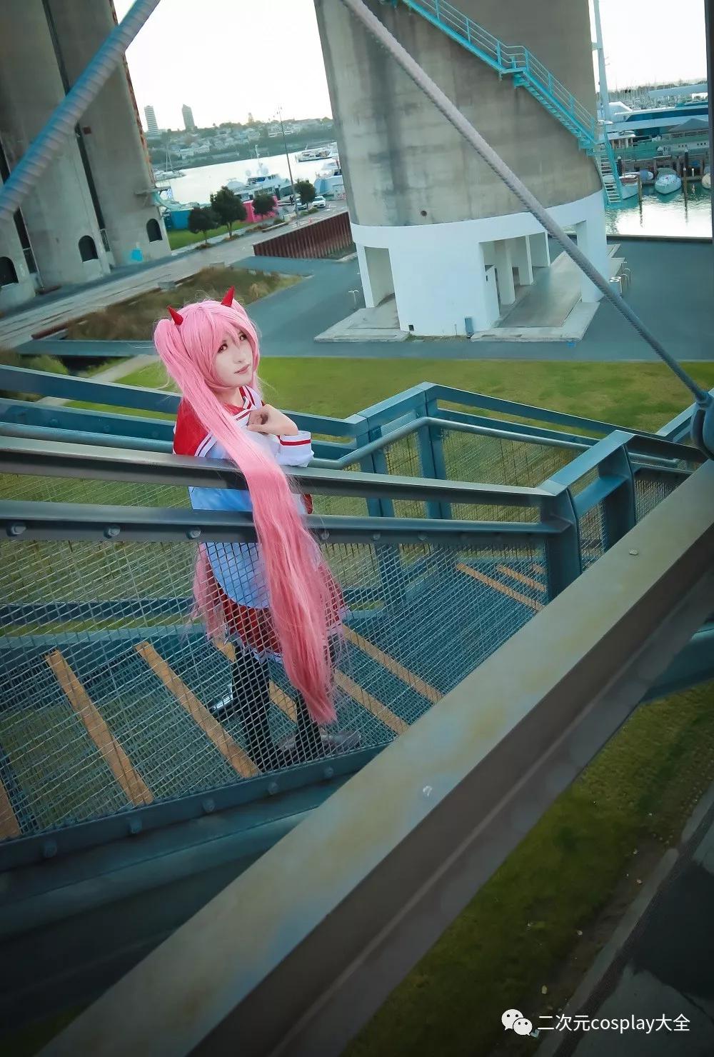 新西兰华人小哥cos萌妹子绯弹的亚里亚神崎h亚里亚