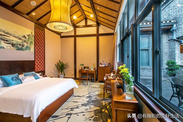 千年古渡西津渡的树荫里隐藏着整个镇江最为精致的民国风酒店