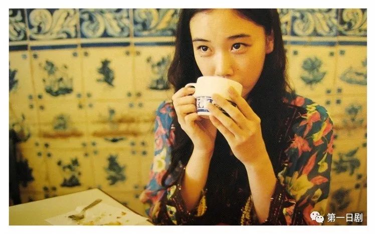 引爆热搜震惊众人苍井优闪婚男方是她粉丝我恨啊