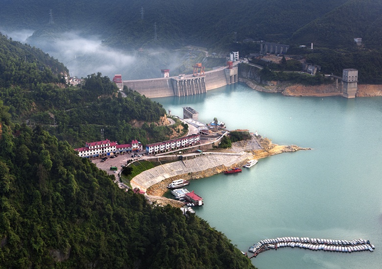 厉害了东江湖东江大坝是亚洲第一大坝