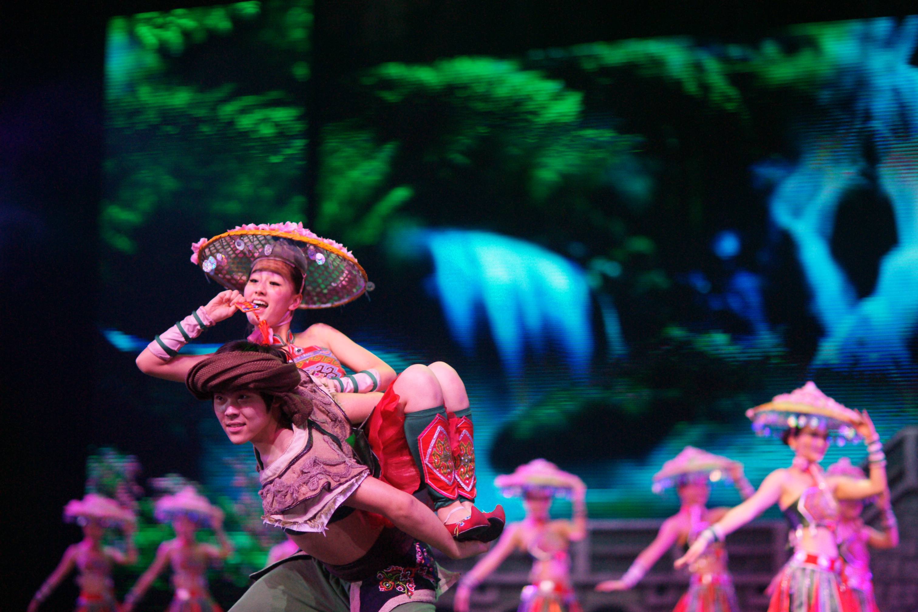 张家界魅力湘西表演值得看吗?-搜狐大视野-搜狐新闻