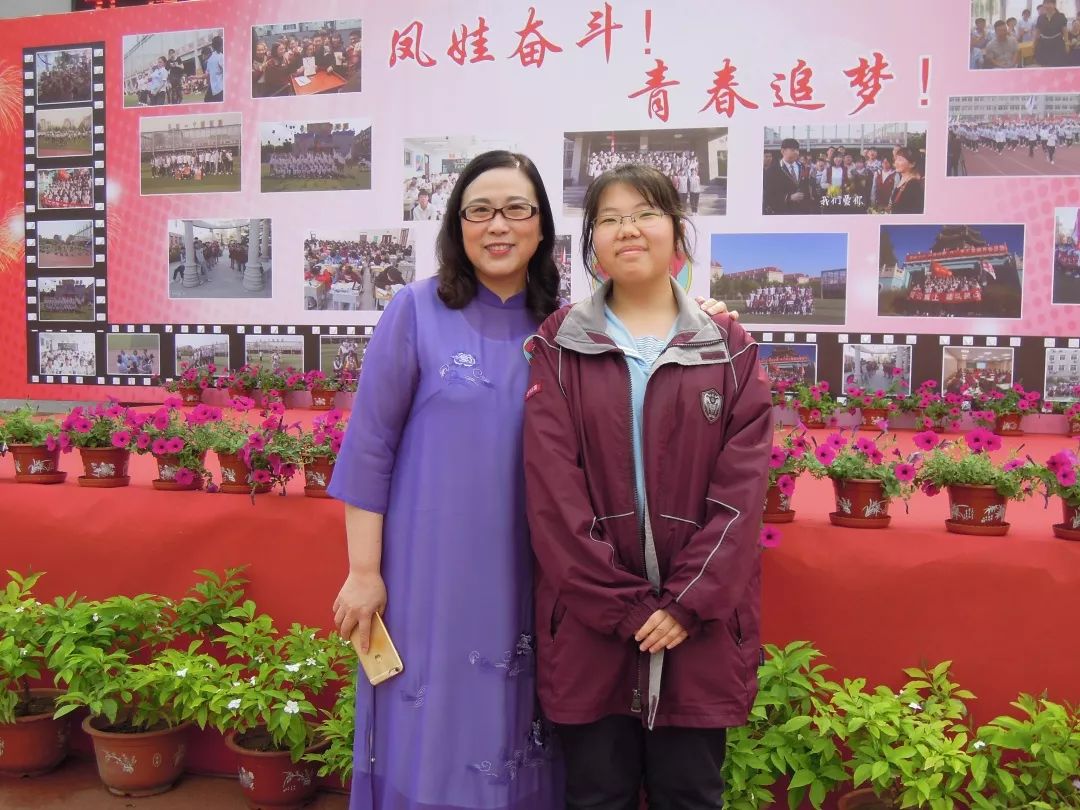 精彩视频凤娃奋斗青春追梦开滦一中隆重举行2019届高三学生毕业典礼