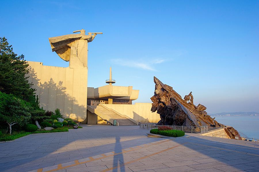 威海这座离岛是昔日北洋水师的诞生地,也是今日甲午战争的纪念地