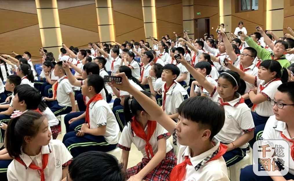 卢沟桥二小诗词大会传诵千古美文