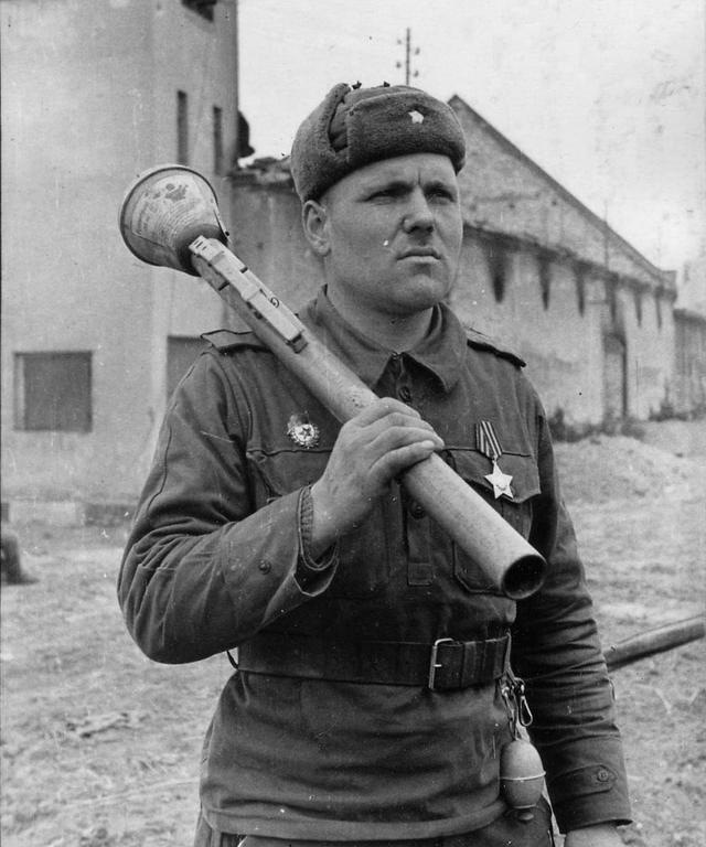 纳粹德国的国民大杀器铁拳反坦克榴弹