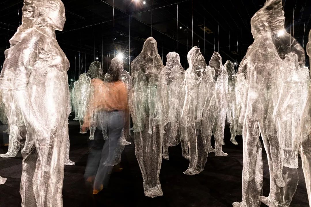 全城搜捕疯子戏多好玩又好拍的正经疯人院正式开院快来抢先入院