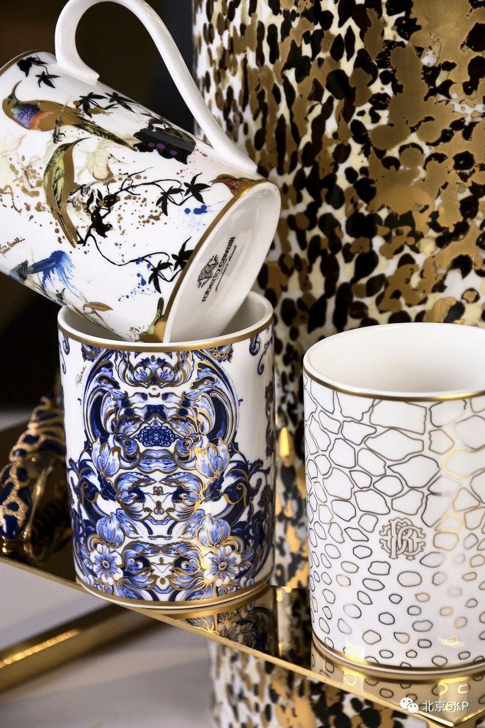 skphomeselect丨robertocavalli餐瓷系列体现生活中的内