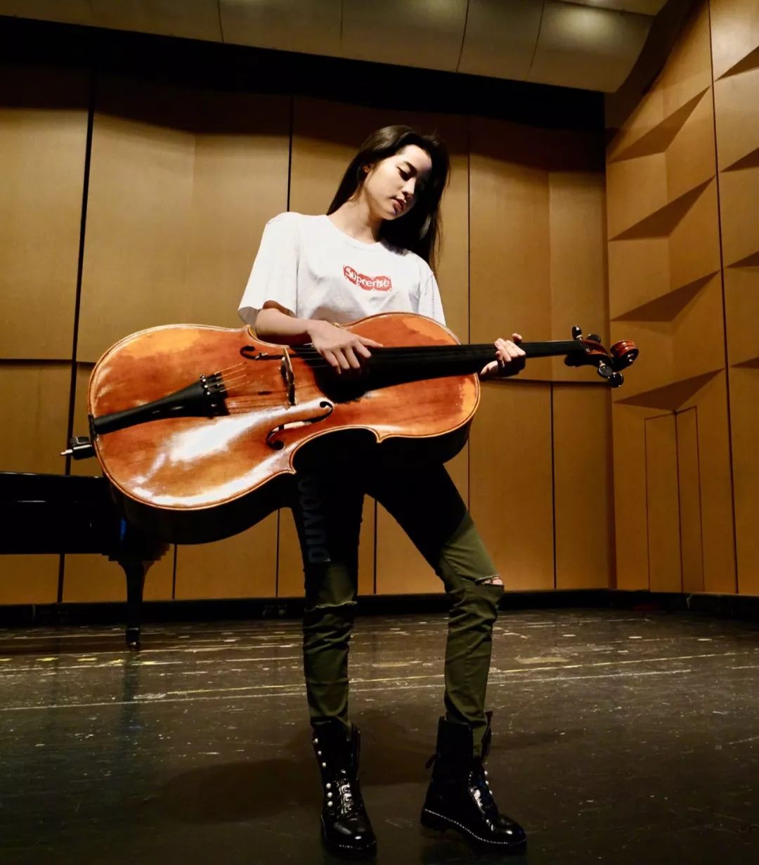 欧阳娜娜:学琴这件事,我就是人们口中"别人家的孩子"!_练琴