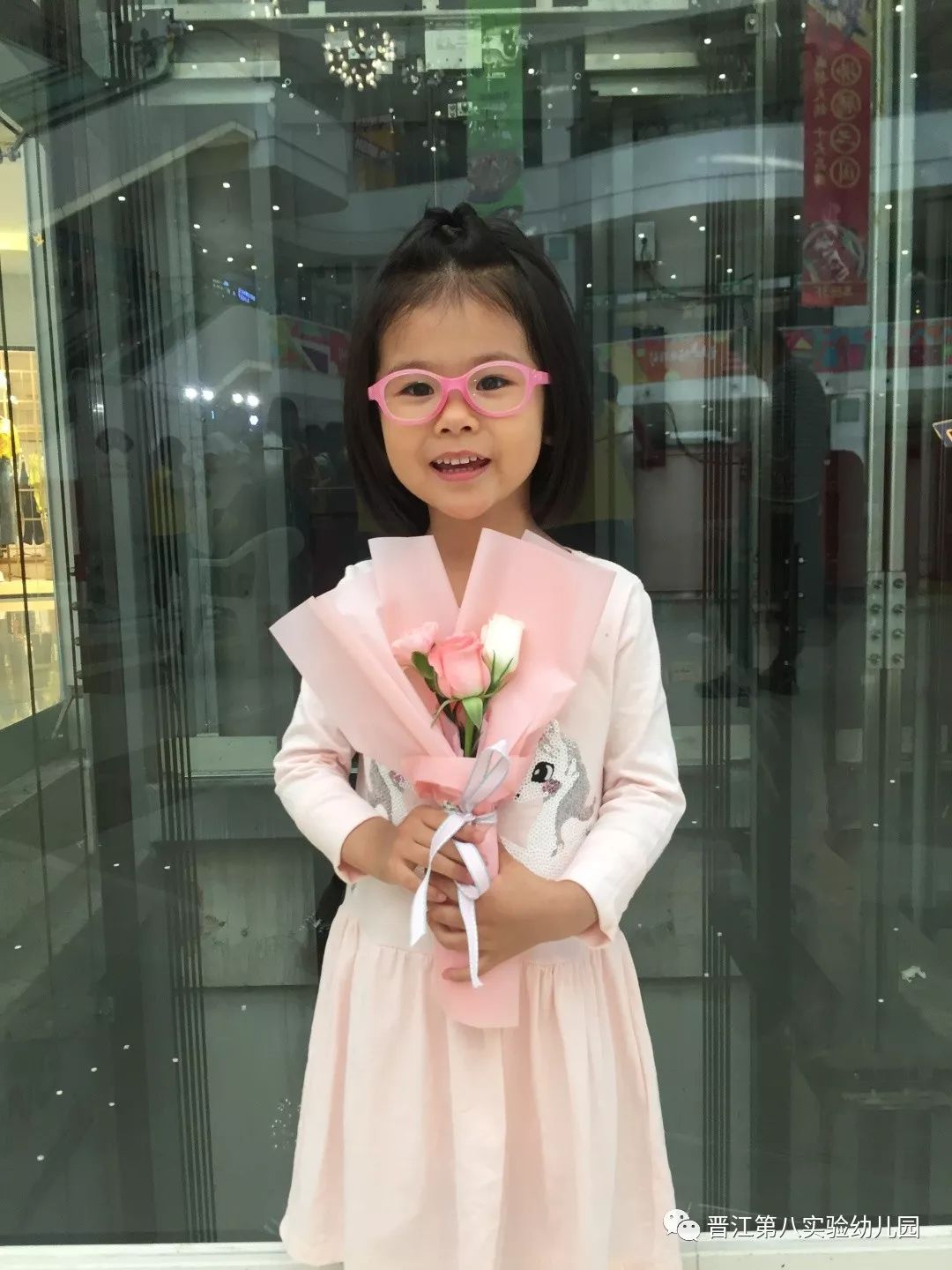 【最美童声】小二班——张希妍《我的名字叫鲍勃》