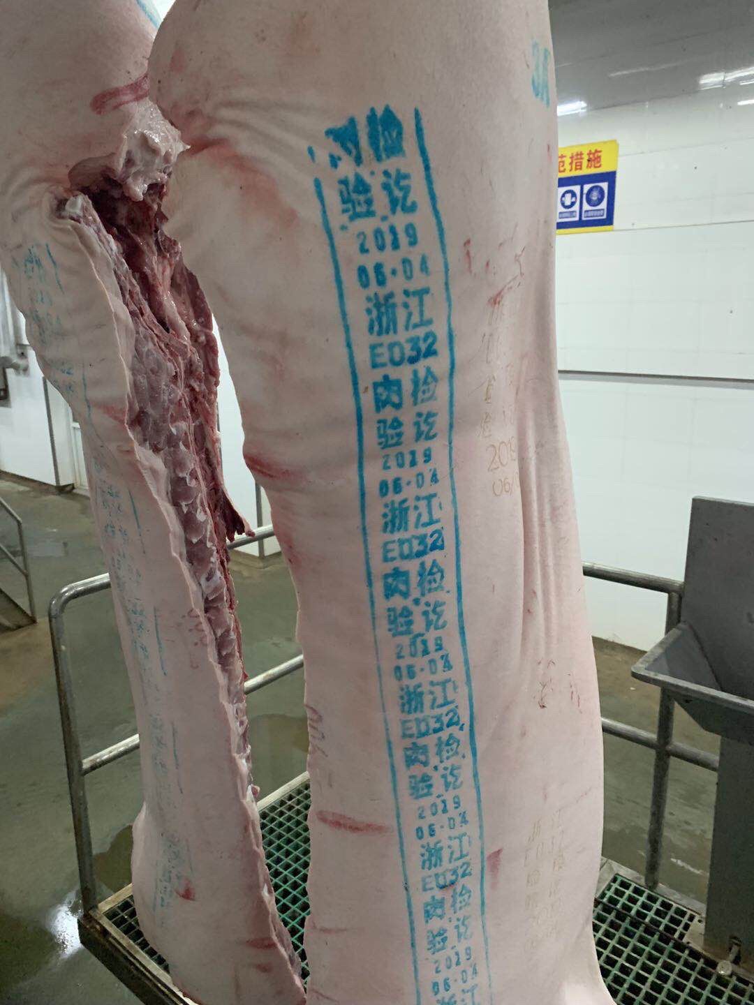 南浔菜市场猪肉