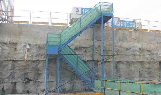 惨剧5死1伤湖北危旧房屋拆除发生坍塌坍塌预防不容忽视