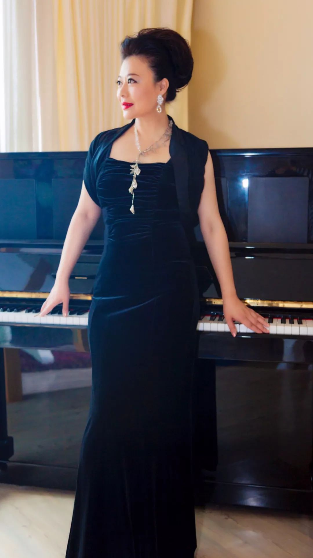 艺展中国郑蓉蓉绘画艺术作品展