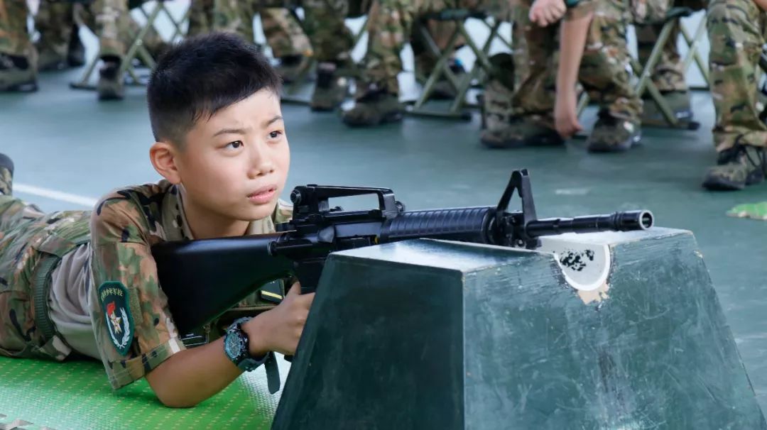 彩弹枪精准射击训练40火箭筒操作与使用77高射机枪的操作与使用加特林