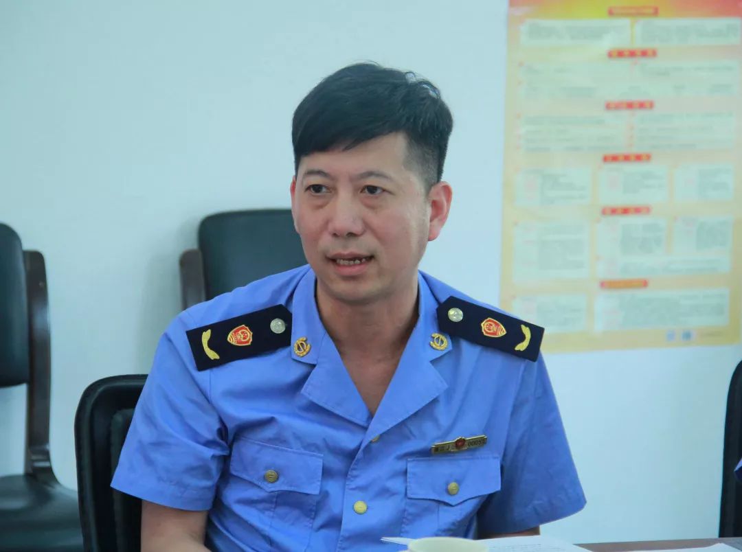 市监要闻台州市市场监管局局长陈春到葭沚市场监管所调研