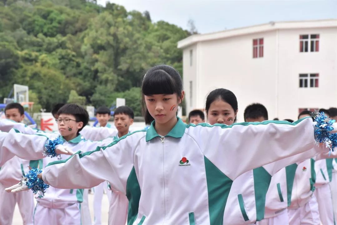 【同学少年】舞动青春,挥洒激情——汕头市潮阳实验学校初中部七年级