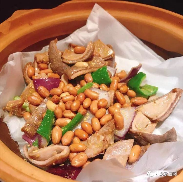 刚刚收到线报九龙有一间店专吃顺德菜而且可以食霸王餐