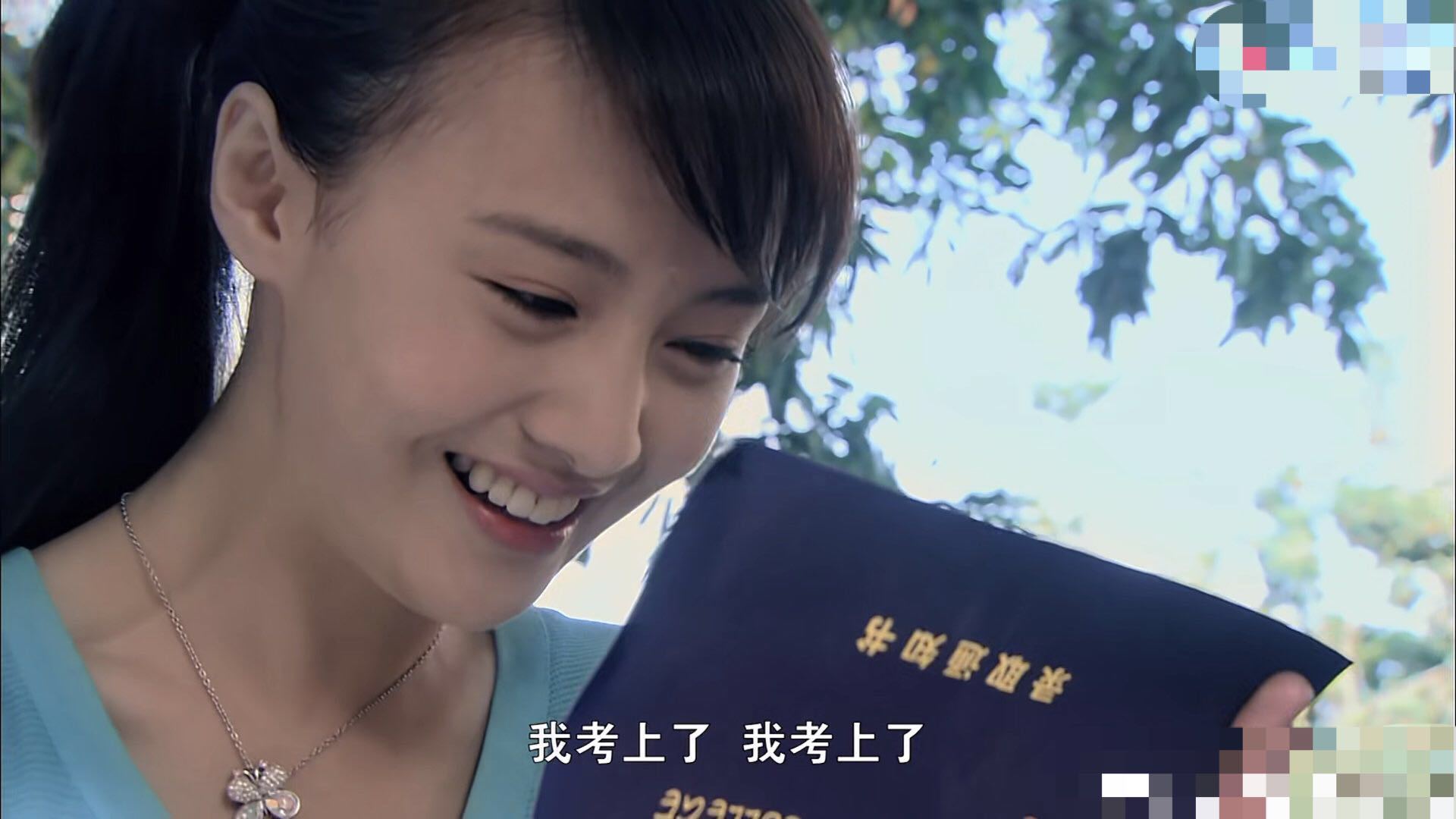 高考一触即发,楚雨荨却登上热搜,没想到原因是因为这个_郑爽