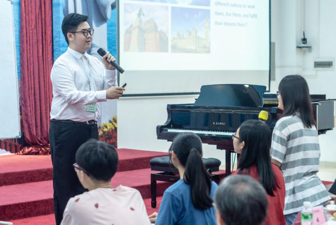 文字 | 陆紫睿 丁汝樱 游演璇采访|张杰 黄镕婉 林宣安摄影|唐汉丞 肖