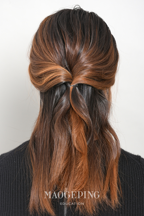 充满女人味的低发辫,你扎起来一定很好看