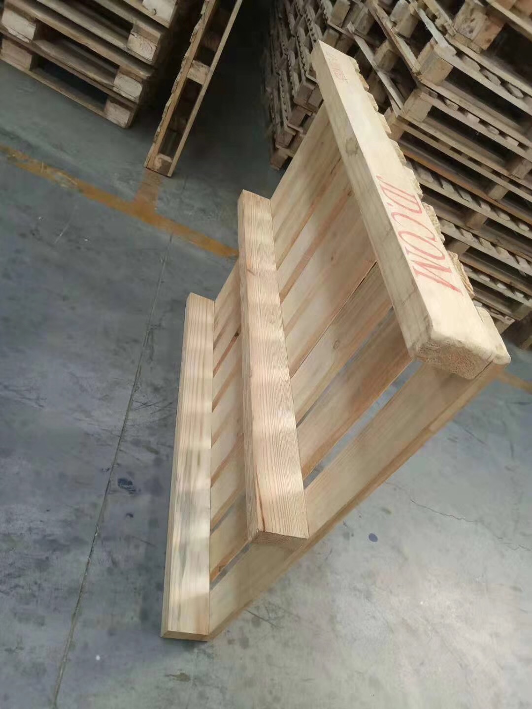 木托盘的进叉类型选择