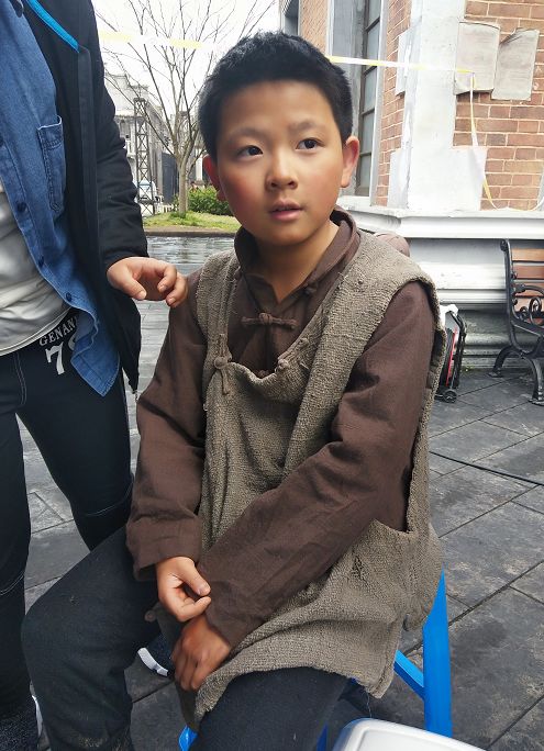 你还不去麻豆童星学影视表演?_王嘉轩