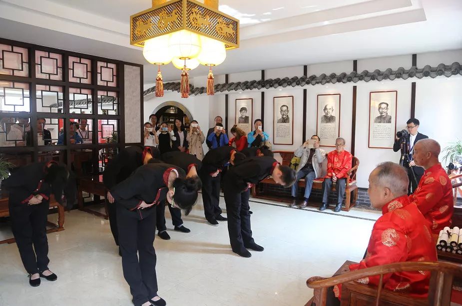 于是,5月21日,德昌祥"小郞中"中医药文化传承班的招生信息一发出,30