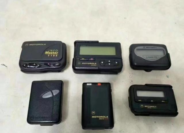 上世纪八,九十年代时髦的通讯工具——bp机