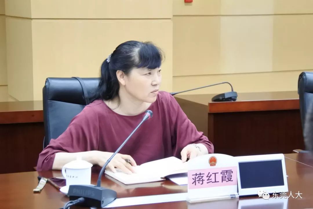 市人大常委会财政经济工委初审大力推动非公有制经济高质