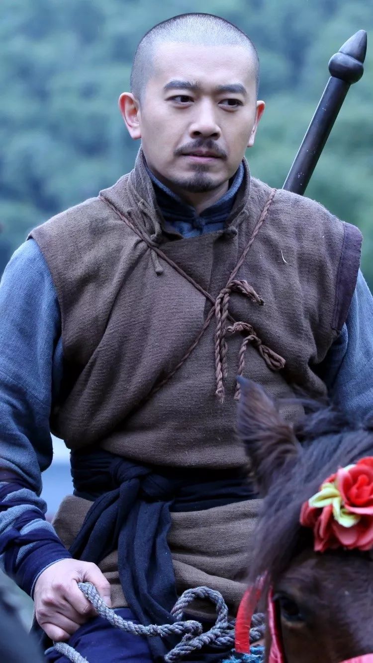 侯祥玲由内而外的温文儒雅是气质也是一种境界