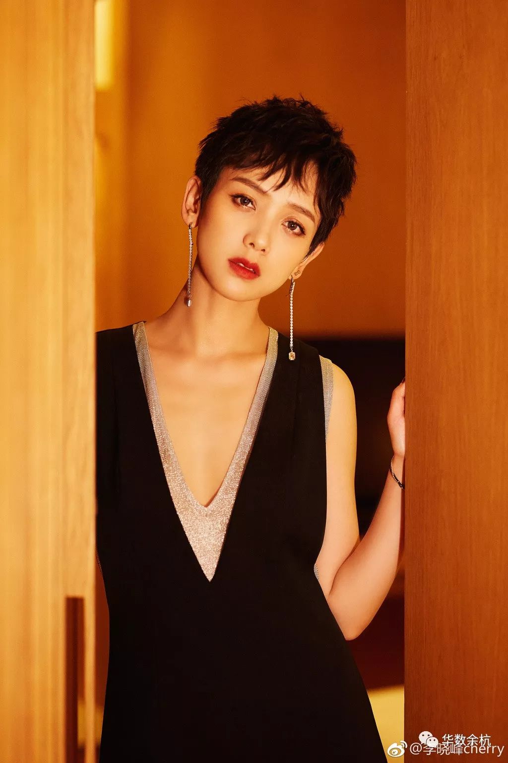 女儿赚钱养家才是天经地义被逼和流氓相亲买房只为