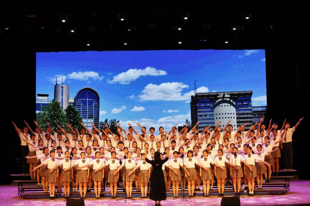 八十中第十四届合唱节"致敬祖国礼赞青春"圆满成功